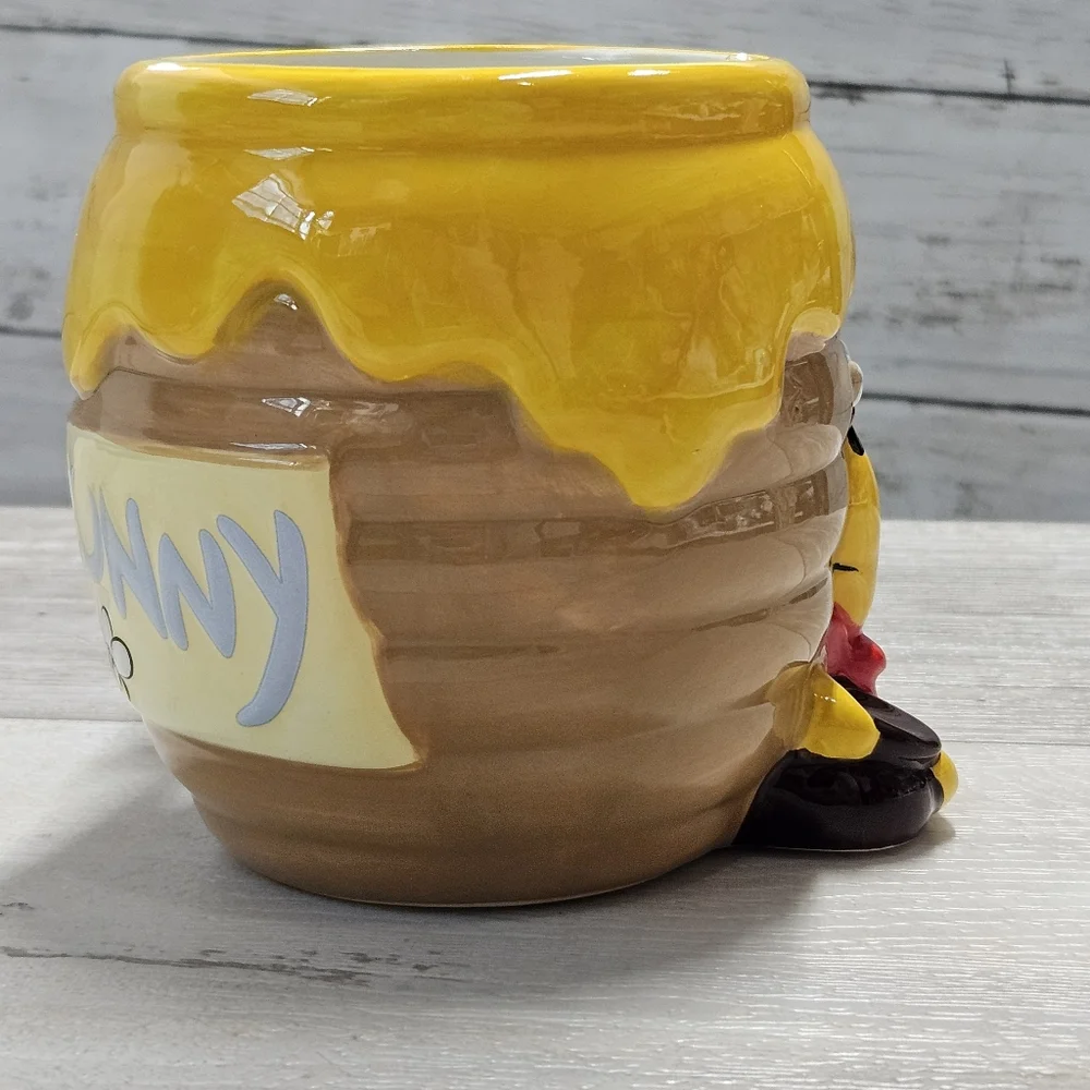 Disney Winnie the Pooh Honey Pot Mug 3D Ceramic Hunny Coffee Cup